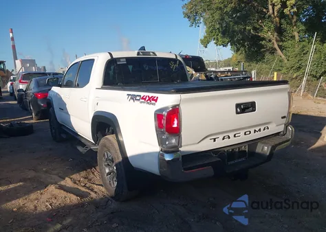 2023 Toyota Tacoma Trd Off Road z USA, uszkodzony, nr VIN 3TMCZ5ANXPM557337